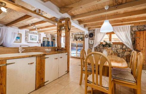 Gorgeous Home In Lukovo Sugarje - Foto 20