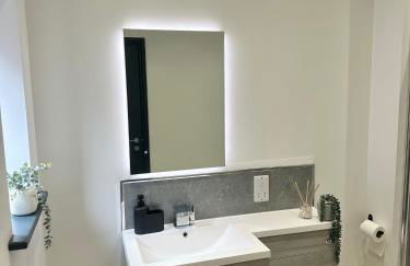 1 BR Apt - Short Lets & Serviced Accommodation Peak District With Free Super-Fast WiFi & Multiple Parking Options - Foto 6