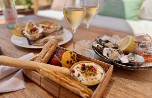 Villa Vida - Luxury Panorama Seaview Penthouse in Organic-Boho Design with Pool, Gym, Spa - Photo 47