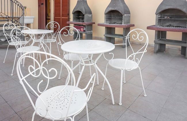 Stylish Residence Le Fontane 1 Bedroom Apartment Sleeps 3 Persons - Photo 37