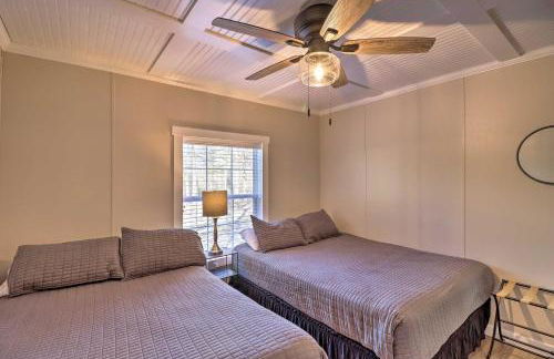 Lakefront Greers Ferry Cabin with Covered Boat Slip! - Foto 14