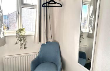 3 Bedroom House- Sleeps 5- Pool Table and Driveway - Foto 6