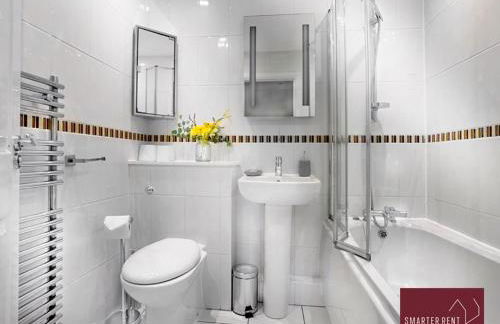 Woking - Parking Garden 2Bed - Foto 11