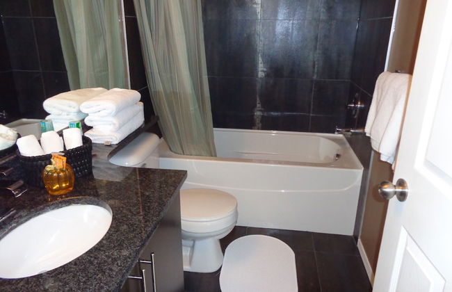 Regal Suites - Riverfront - Photo 15