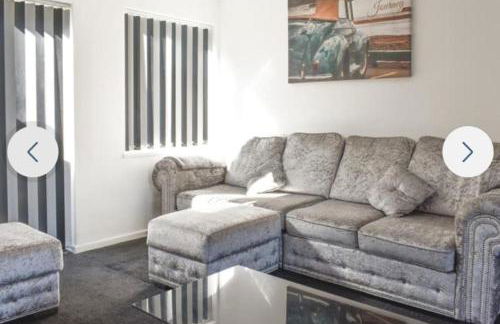 The hawthorns large detached 3 bedroom family home - Photo 19