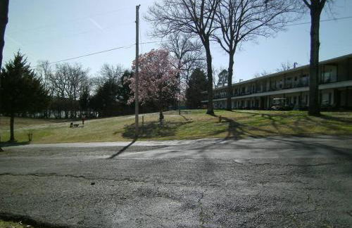 LAKEFRONT 7 MIN to OAKLAWN & 10 MIN to DOWNTOWN STR License #A22-0004 - Foto 59