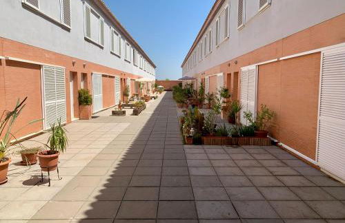 CASTILLEJA , Casa-Apartamento cerca centro Sevilla Wifi Familias Trabajo Garaje - Foto 2