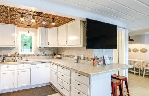 Big Pine Island Lake Cottage with Boat Dock and Kayaks - Foto 9