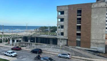 Vista Mar e Pé na Areia,Apartamento novo na Praia do Futuro bem próximo do Crocobeach - Foto 2
