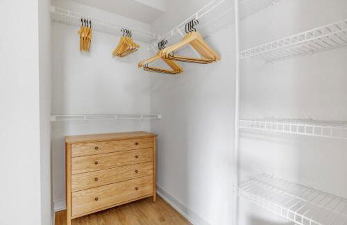 Bellevue 2BR w Gym WD Lounge nr Shops SEA-330 - Foto 18