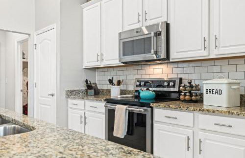 Beautiful Cape Coral Oasis! King Bed, BBQ, Heated Pool, PVT Yard & Much More! - Foto 17