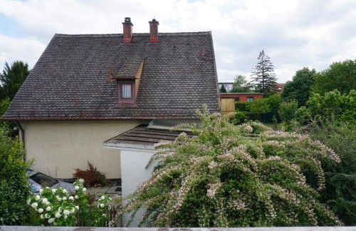 Cozy house with courtyard - Foto 29