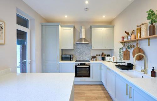 Stylish 4 bed home in Old Trafford next to MUFC - Foto 61