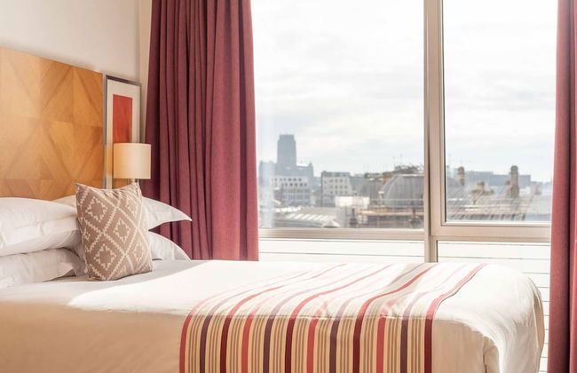PREMIER SUITES Liverpool - Photo 21