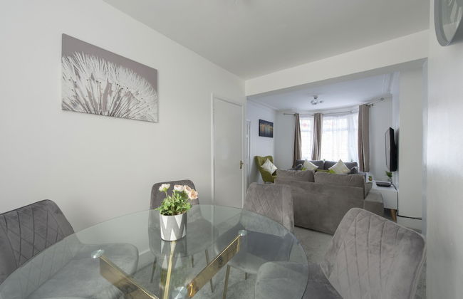 Fortified Three Bedroom Home - Foto 31