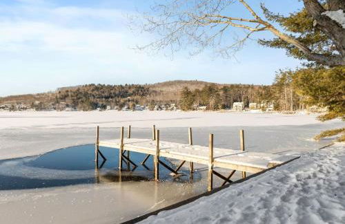 Spacious Waterfront Retreat on Merrymeeting Lake - Photo 11