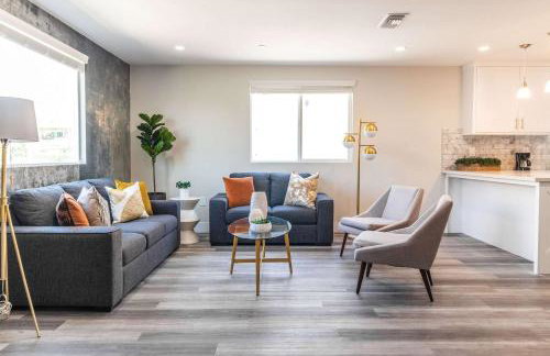 Modern 4BR Stay Premium Beds & Full Kitchen - Foto 4