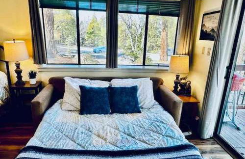 Inside Yosemite Park-Cozy Corner Unit-Sleeps 2 - Foto 12