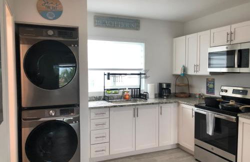 THE SANDCASTLE SUITE! Brand New 2Bedroom in Oceanfront Complex! BE THE FIRST to Visit our Condo Townhome with FREE Parking & Private Garage at Ocean Isles 38 Marathon FL KEYS! SPECIAL PRICING!!! - Foto 2