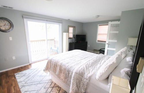 Family Friendly Lakefront Oasis! Huge Deck-Pets Welcome - Foto 19