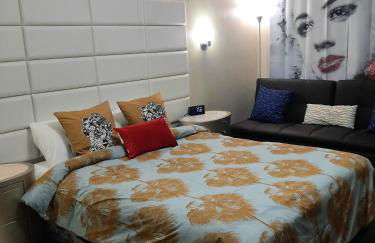 The New Star Motel with Studio-Kitchens: 1950s Extended-Stay Lodging and Retreat Center - Foto 16