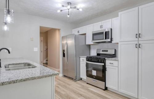 Stylish 4BR Urban Oasis - Foto 11