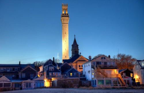 Steps to Commercial St Walk to Beach - Foto 21