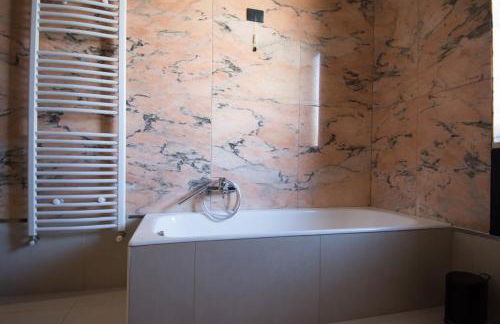 The Piedmont Gate, Walk to Metro, 2 Bedroom Apartment, Terrace, Baby Equipment, AC, Near Shopping Center - Photo 26