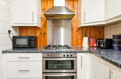 Sally's 4 Bed Home in St Albans - Foto 47
