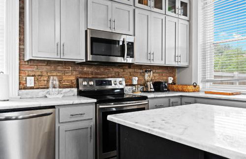 Historic 3-BR Downtown Bourbon Getaway - Foto 62