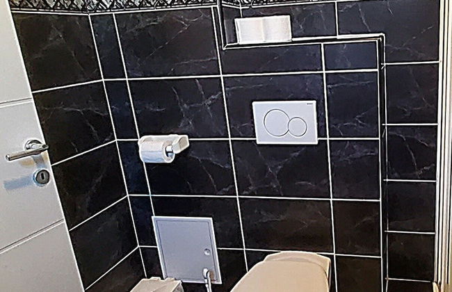 Apartment 4 Sleeps 4 Guests - Photo 17