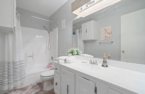 Townhome - Convenient Location - Foto 2