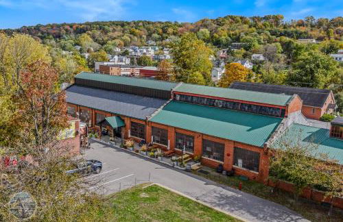 A Humble Abode - - Pet Friendly, Fire Pit, Deck, Grill, Wood Stove, Games, Wifi, 6 acres - Foto 51