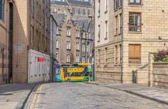 Modern 2 bedroom apartment in City Centre - Photo 50