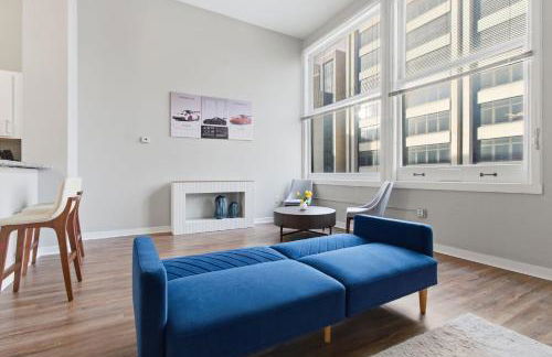 Luxury Downtown Cityview Suite Skywalk Access and Free Garage Parking - Foto 54