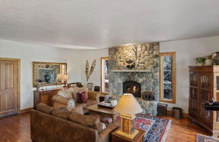 Ellis Peak by Avantstay Beautiful Mckinney Cabin w/ Filtered Lake Views - Foto 12