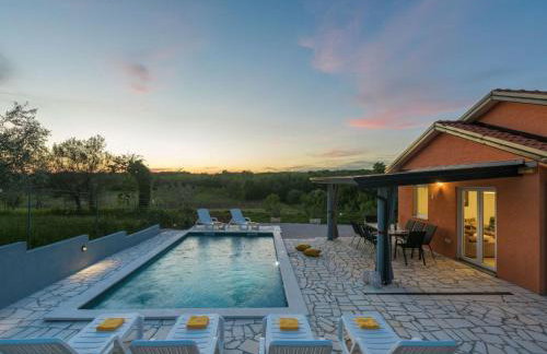 Holiday Home Villa Pendolina mit privatem Pool und Jacuzzi by Interhome - Foto 6