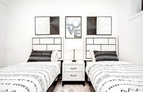 Ultra Modern Luxury - New Construction 4 Bedrooms - Photo 70