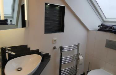 Baltmannsweiler cozy CHALET style apartment Wallbox & free parking no smoking - Foto 21