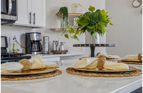 Cozy Historic Gem: 5 Mins to Downtown SA - Foto 7