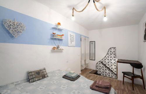 Hemingway's Shelter - Photo 14