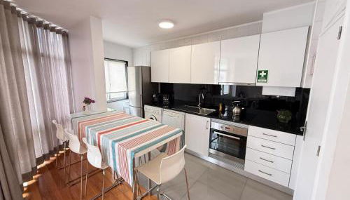 By The Ocean - Foto 3