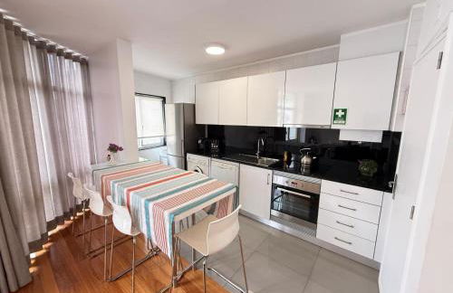 By The Ocean - Foto 3