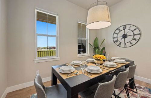 NEW! Elegant Home near TPC Golf Course & Trails - Foto 18