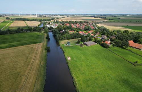 Windmühle am Fluss in Altfunnixsiel - Foto 16
