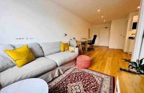 BeeStay - Cosy 1 bed flat in the heart of Cheadle Hulme - Photo 25