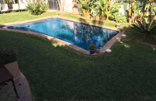 Villa with Heated Pool and Jacuzzi close to Puerto Banus and Beach - Photo 41