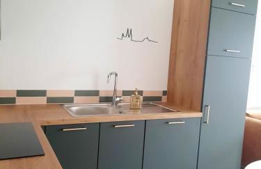 Lucie City Lodge Clermont-Ferrand - Foto 10