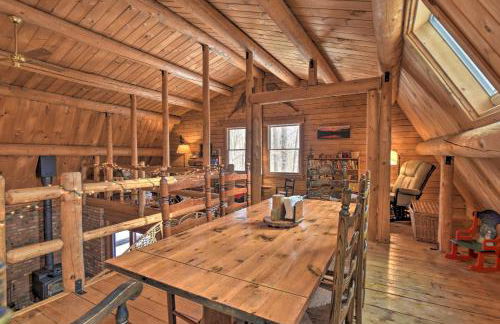 Rustic Madison Treehouse Cabin with Game Room! - Foto 27