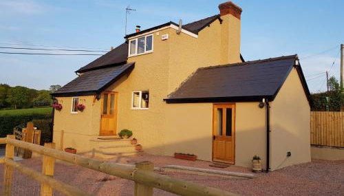 yew tree cottage - Photo 2